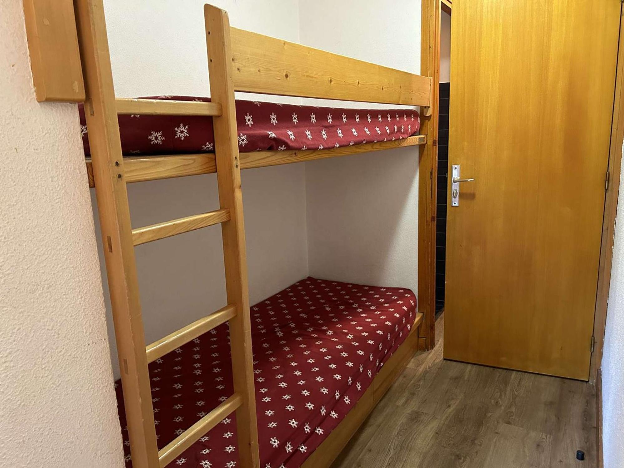 Studio 2/4 Pers, Acces Pistes Et Piscine, Proche Commerces, Meribel - Fr-1-180-297 Kültér fotó